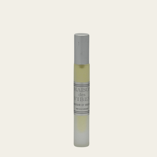 Maison des Vibes BOUDOIR OF DREAMS ROOM SPRAY. NOTES Top: Pear, Bergamot Heart: Jasmine, Vanilla Base: Frankincense, Myrrh. BOUDOIR OF DREAMS elevates any space into a haven of romance and allure. Let the seductive blend of fragrances embrace you and your surroundings, setting the scene for unforgettable moments