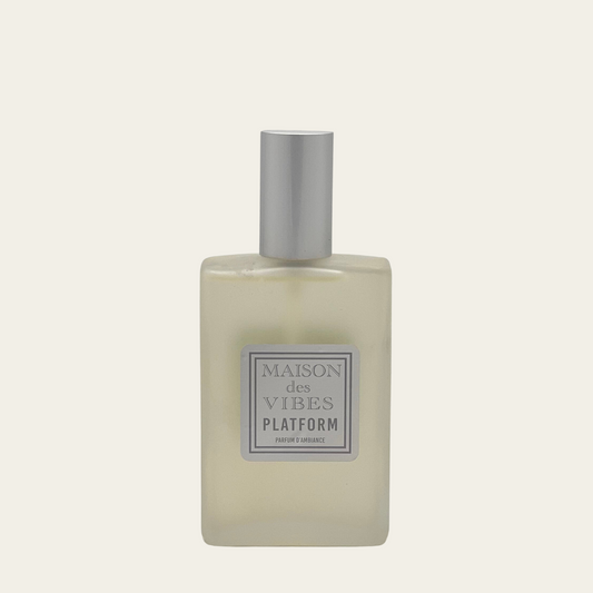 Maison des Vibes PLATFORM Room Spray. NOTES Top: Mandarin, Jasmine, Sea Salt Heart: Gardenia, Orchid, Sage Base: Coconut, Vanilla, Vetiver. PLATFORM envelops your space with an uplifting, invigorating vibe, much like the elevated feeling of standing tall in platform shoes. Step into an elevated olfactory experience and transform any room into a haven of sophistication and allure, elevating your environment to new heights of elegance and enchantment.